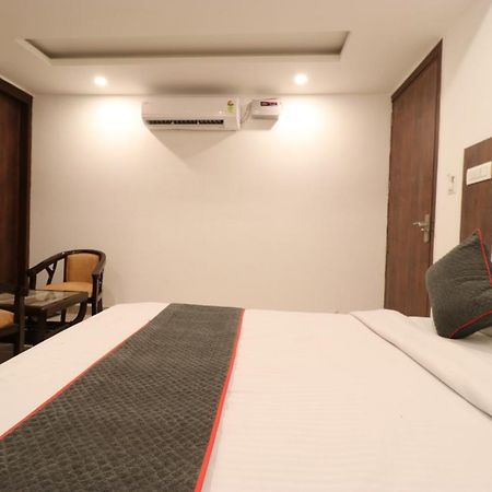 Hotel Tark Inn Near Igi Airport นิวเดลี ภายนอก รูปภาพ