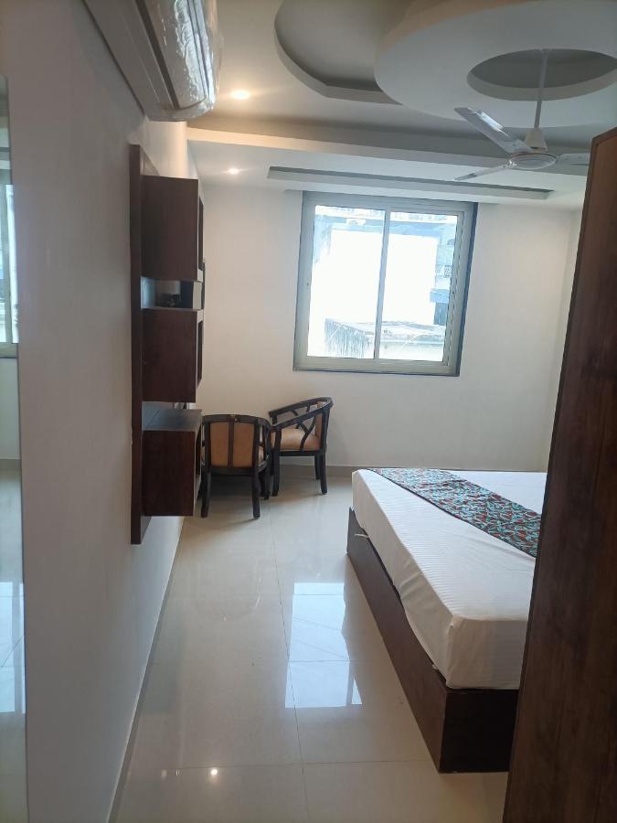 Hotel Tark Inn Near Igi Airport นิวเดลี ภายนอก รูปภาพ