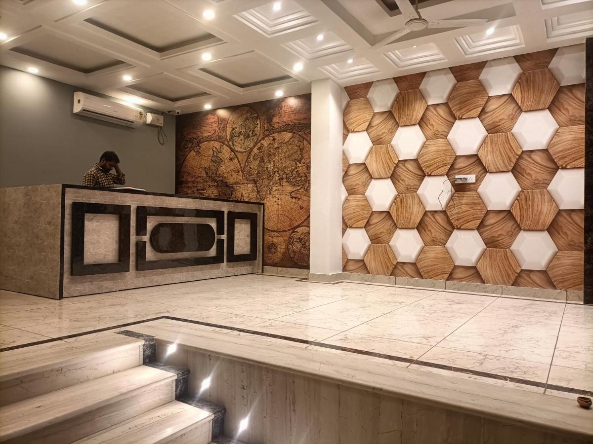 Hotel Tark Inn Near Igi Airport นิวเดลี ภายนอก รูปภาพ