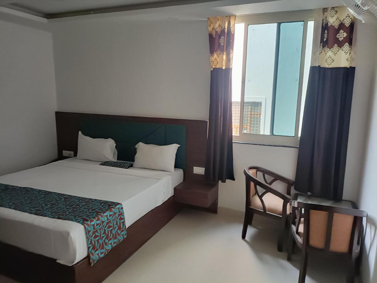 Hotel Tark Inn Near Igi Airport นิวเดลี ภายนอก รูปภาพ