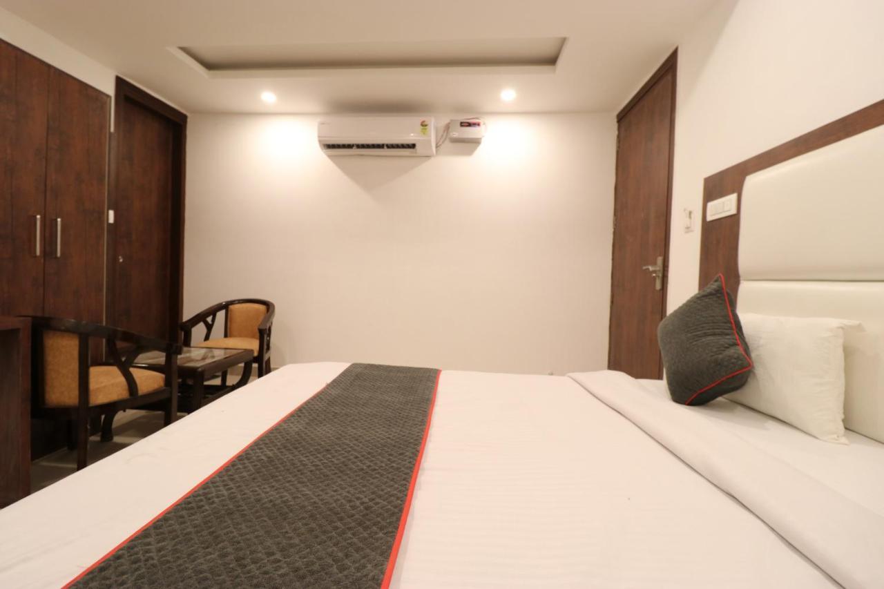Hotel Tark Inn Near Igi Airport นิวเดลี ภายนอก รูปภาพ